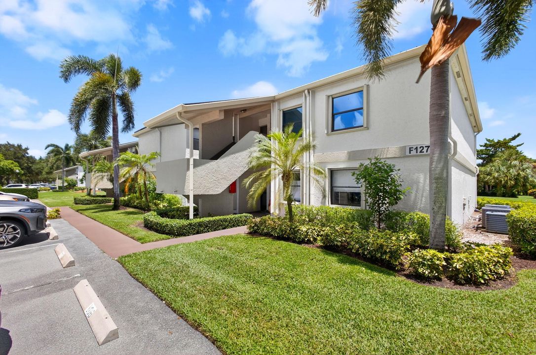 合同活跃: $5,750 (2 贝兹, 2 浴室, 1000 平方英尺)