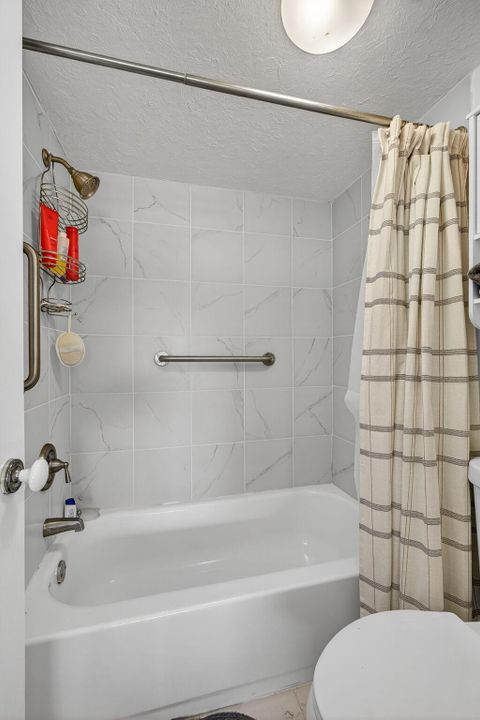 合同活跃: $5,750 (2 贝兹, 2 浴室, 1000 平方英尺)