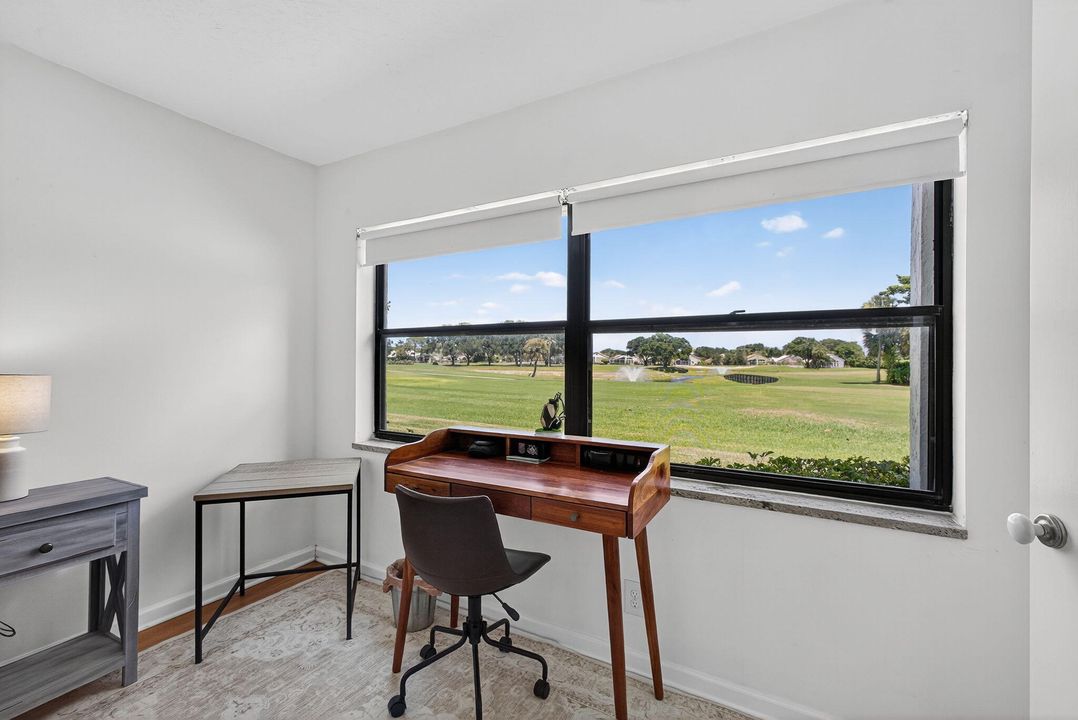 合同活跃: $5,750 (2 贝兹, 2 浴室, 1000 平方英尺)