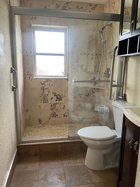 For Sale: $149,000 (1 beds, 1 baths, 648 Square Feet)