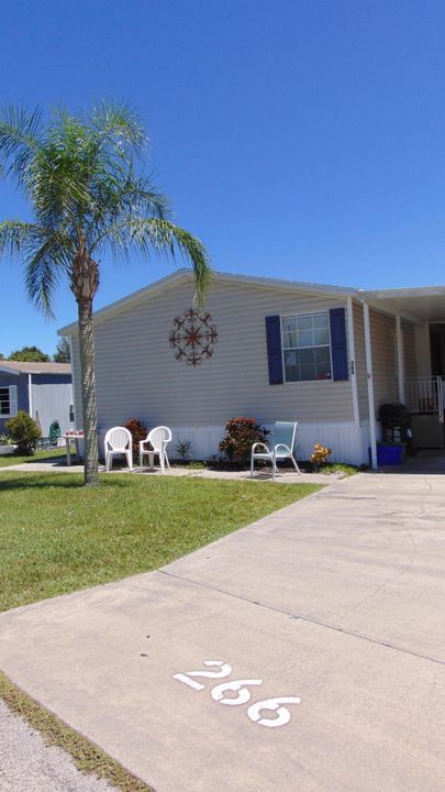 На продажу: $137,799 (3 спален, 2 ванн, 1100 Квадратных фут)