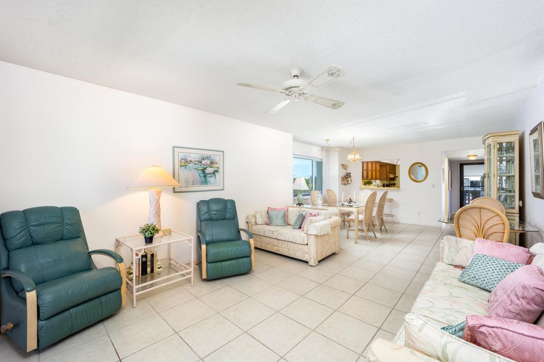 Active With Contract: $3,500 (2 beds, 2 baths, 1300 Square Feet)