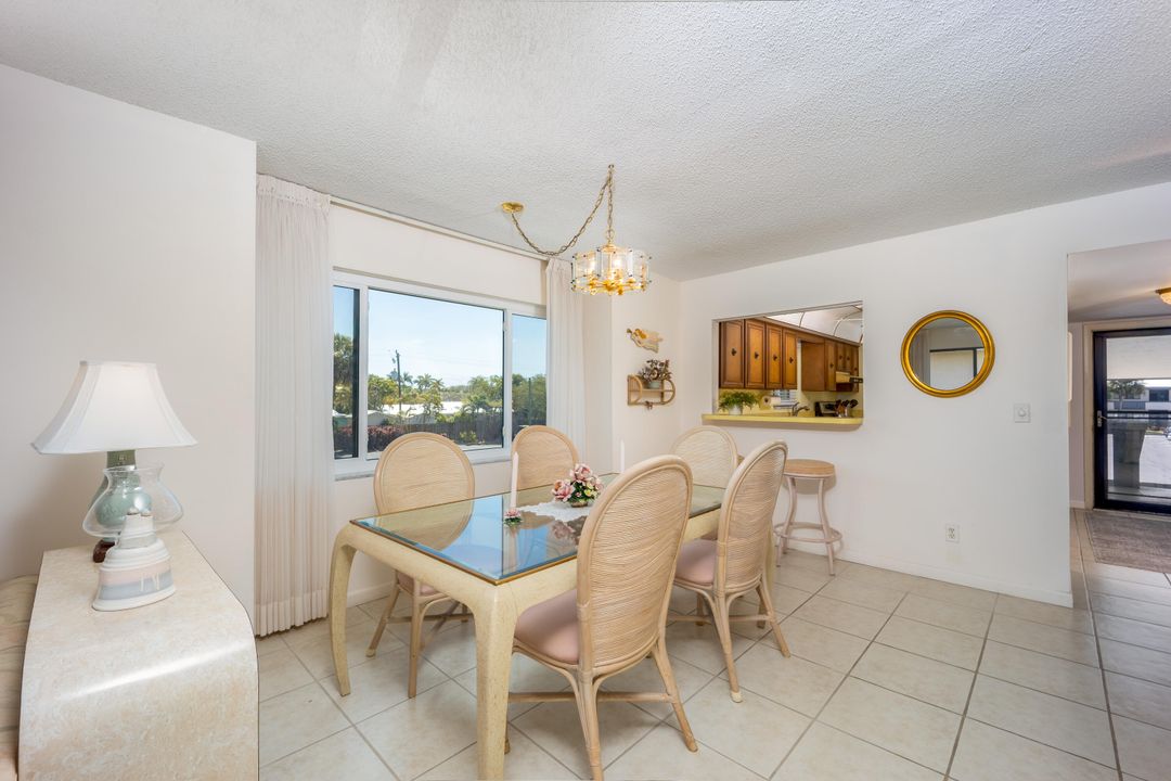 Active With Contract: $3,500 (2 beds, 2 baths, 1300 Square Feet)