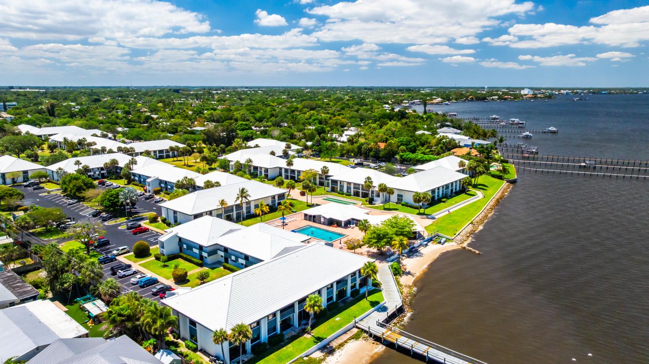 Active With Contract: $3,500 (2 beds, 2 baths, 1300 Square Feet)