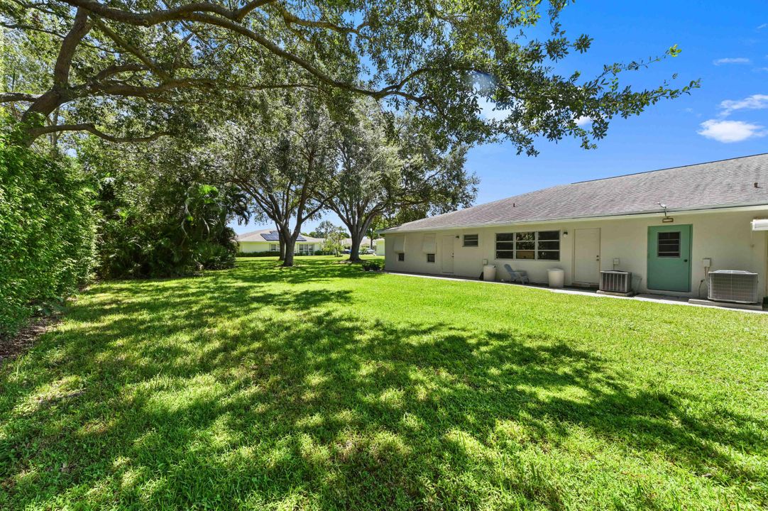 Active With Contract: $132,500 (1 beds, 1 baths, 1068 Square Feet)