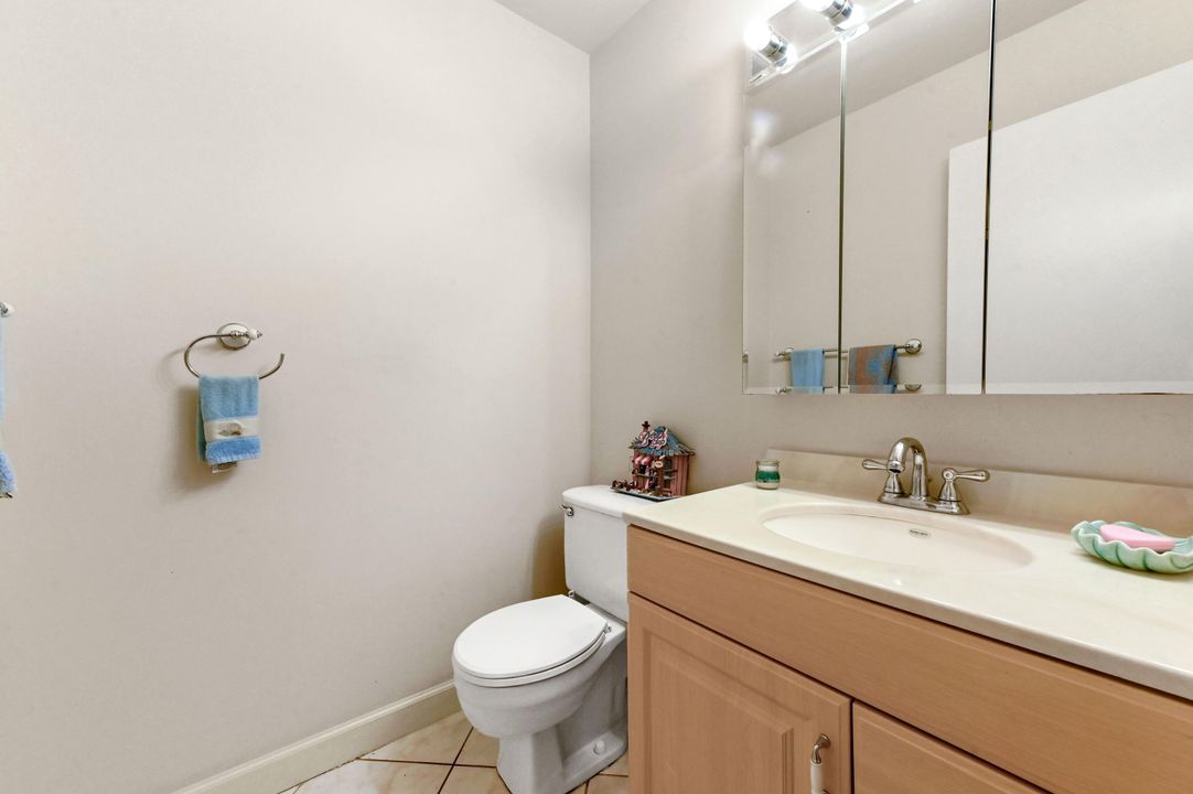 Active With Contract: $132,500 (1 beds, 1 baths, 1068 Square Feet)