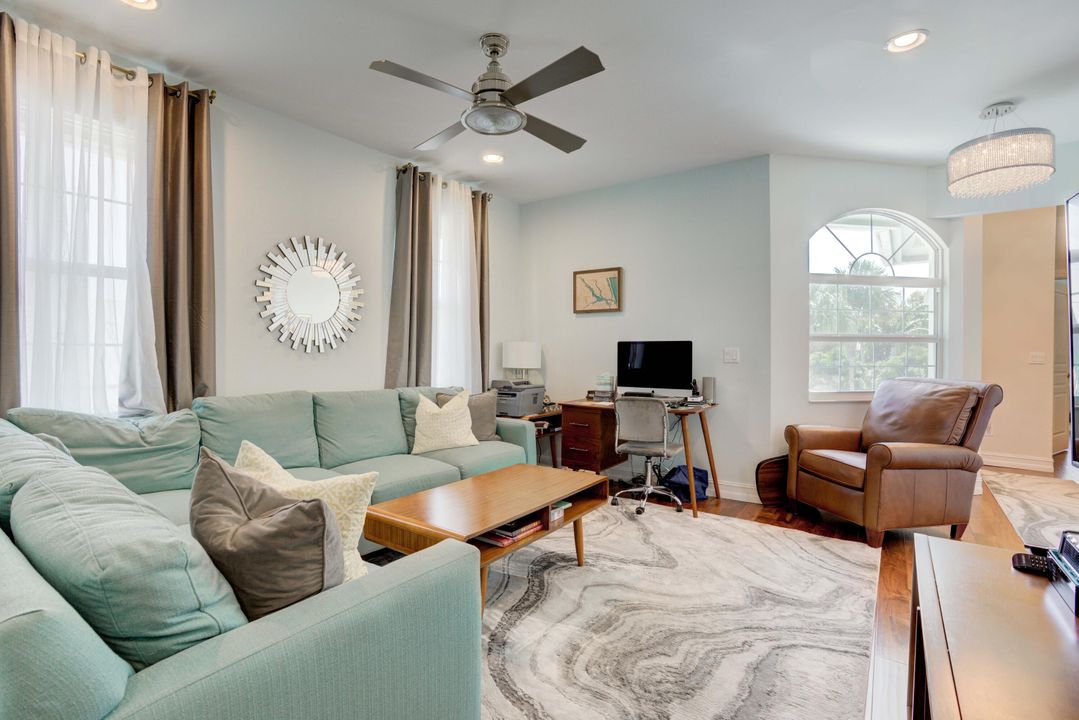 Activo con contrato: $16,500 (5 camas, 3 baños, 2548 Pies cuadrados)