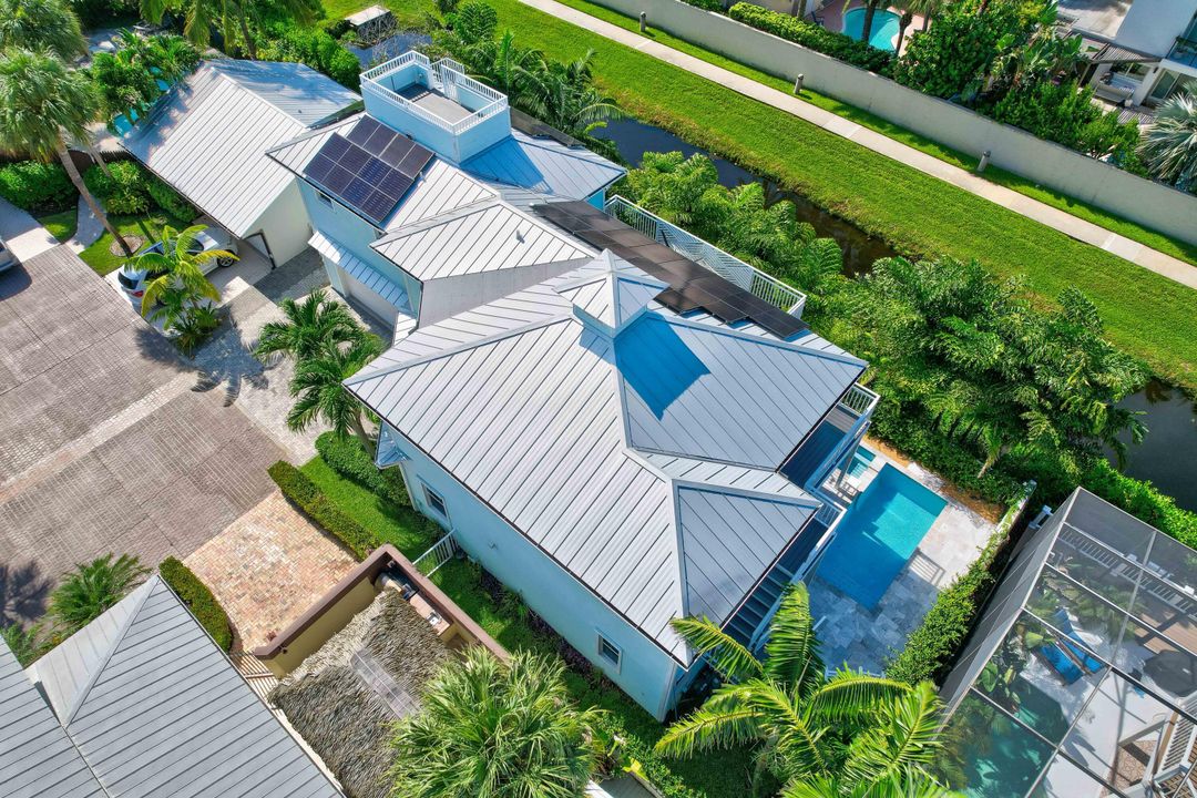 Activo con contrato: $16,500 (5 camas, 3 baños, 2548 Pies cuadrados)