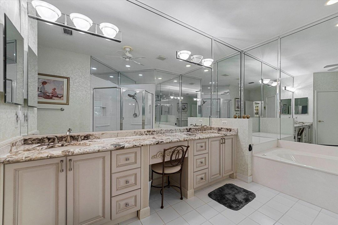 合同活跃: $9,000 (2 贝兹, 2 浴室, 1998 平方英尺)