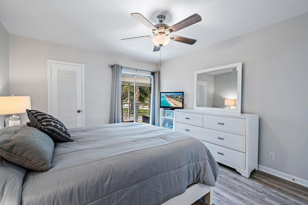 For Rent: $3,100 (2 beds, 2 baths, 910 Square Feet)