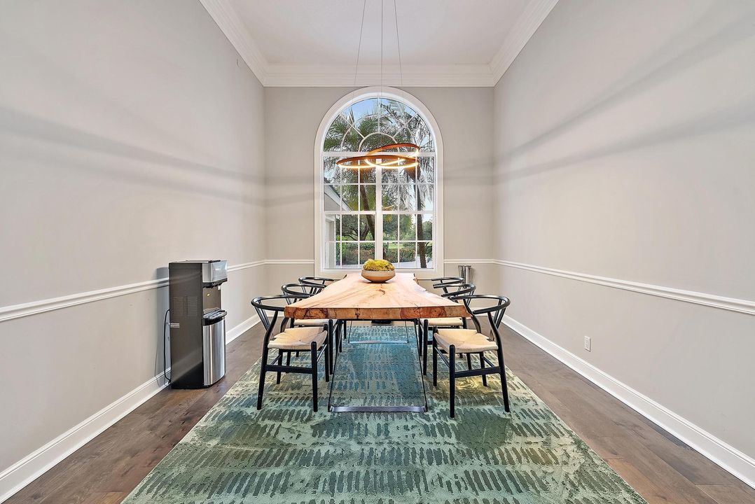 待售: $1,189,000 (5 贝兹, 4 浴室, 3821 平方英尺)