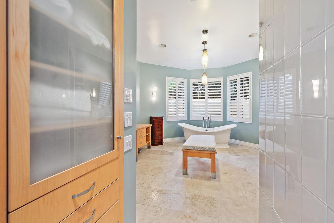 待售: $1,189,000 (5 贝兹, 4 浴室, 3821 平方英尺)