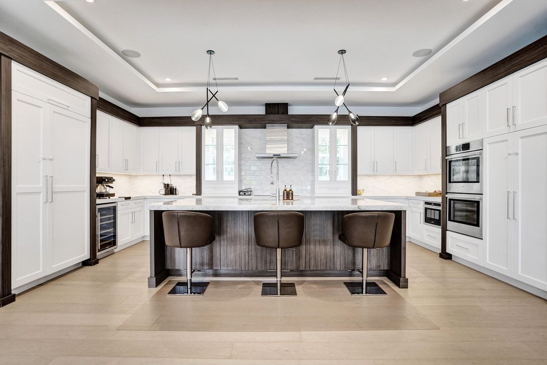 Active With Contract: $3,900,000 (4 beds, 4 baths, 3703 Square Feet)