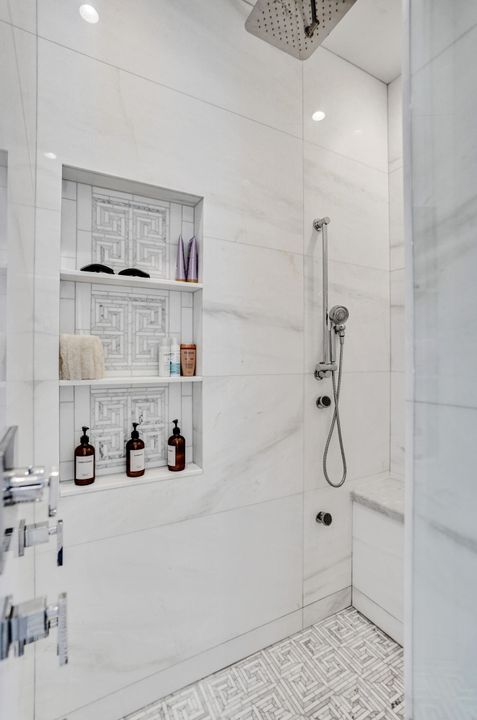 Active With Contract: $3,900,000 (4 beds, 4 baths, 3703 Square Feet)