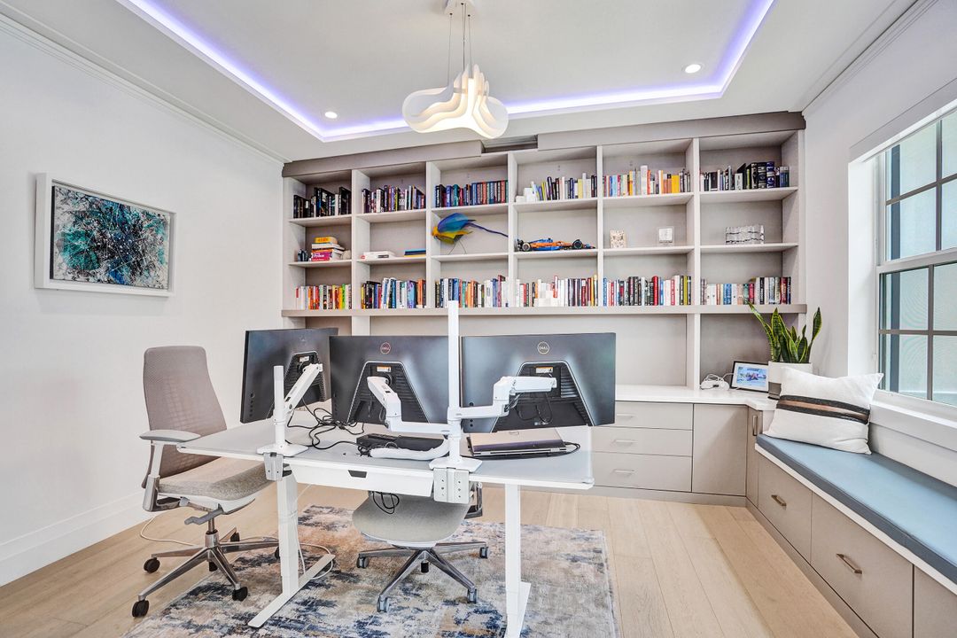 Active With Contract: $3,900,000 (4 beds, 4 baths, 3703 Square Feet)