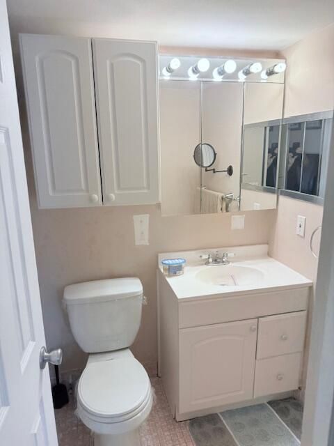 待售: $75,000 (1 贝兹, 1 浴室, 703 平方英尺)