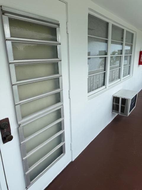 待售: $75,000 (1 贝兹, 1 浴室, 703 平方英尺)