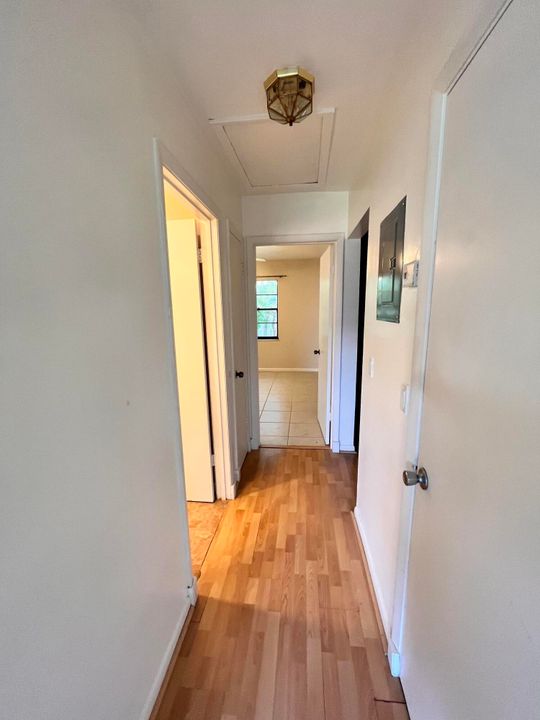 For Rent: $2,300 (2 beds, 2 baths, 1102 Square Feet)