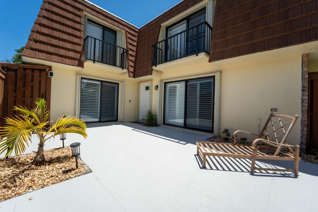 Vendido Recientemente: $339,500 (2 camas, 2 baños, 1325 Pies cuadrados)