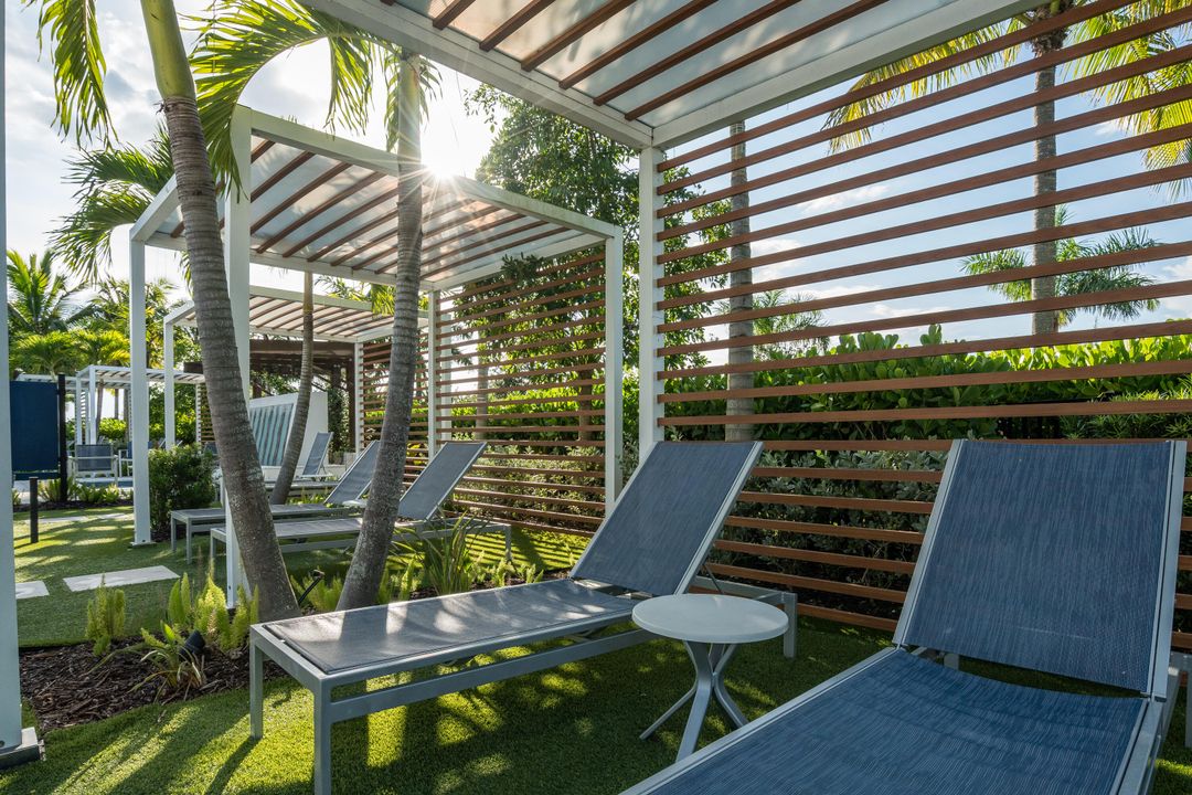 На продажу: $2,895,000 (5 спален, 5 ванн, 5815 Квадратных фут)