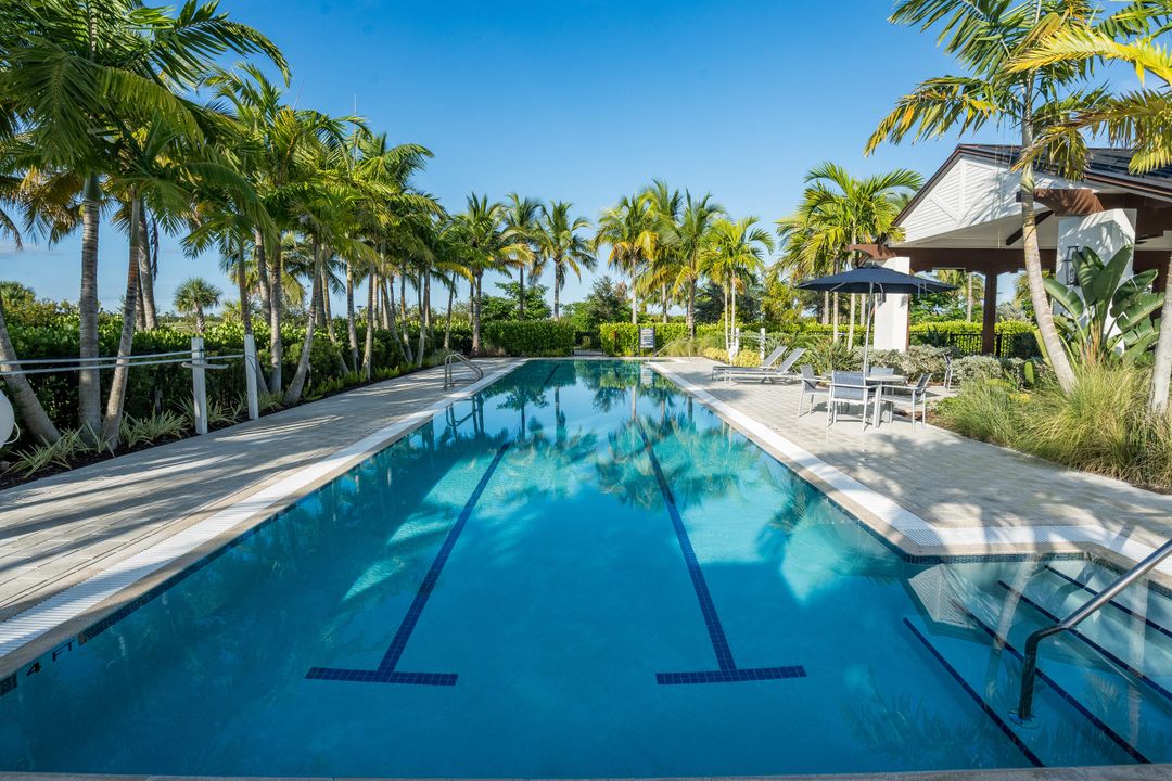 На продажу: $2,895,000 (5 спален, 5 ванн, 5815 Квадратных фут)