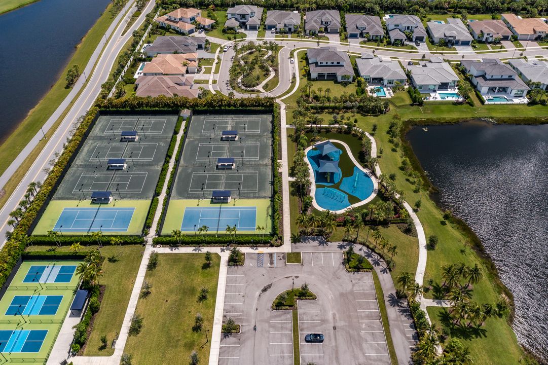 На продажу: $2,895,000 (5 спален, 5 ванн, 5815 Квадратных фут)