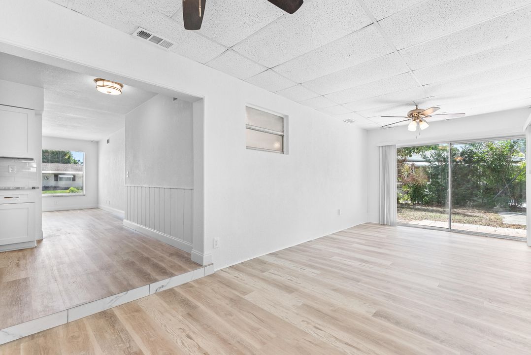 На продажу: $389,900 (2 спален, 1 ванн, 1013 Квадратных фут)