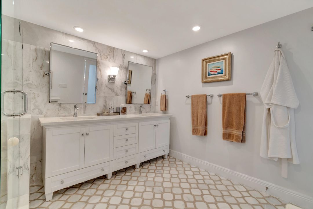 Active With Contract: $4,000 (2 beds, 2 baths, 1498 Square Feet)