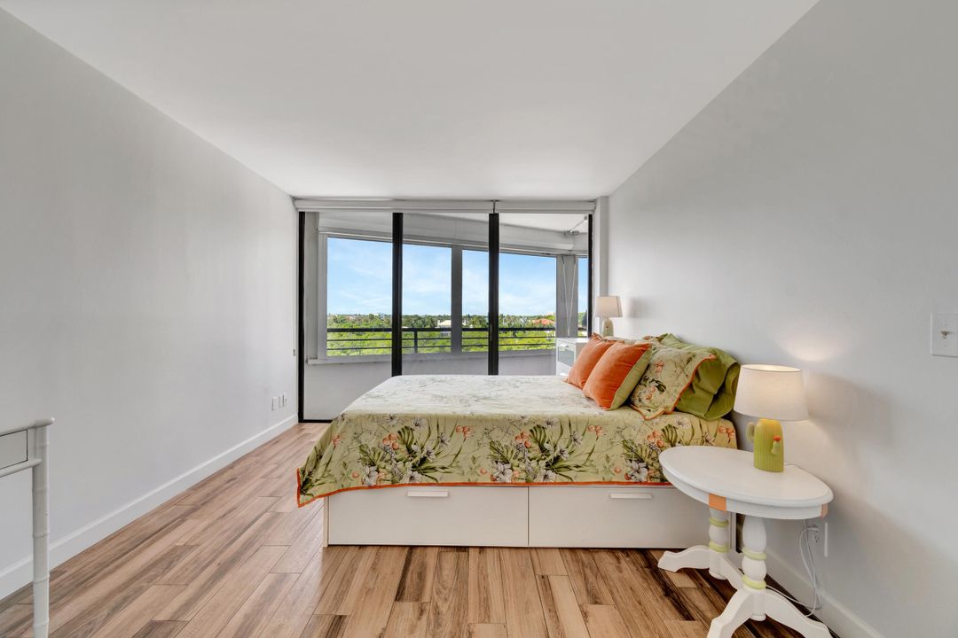 Active With Contract: $4,000 (2 beds, 2 baths, 1498 Square Feet)