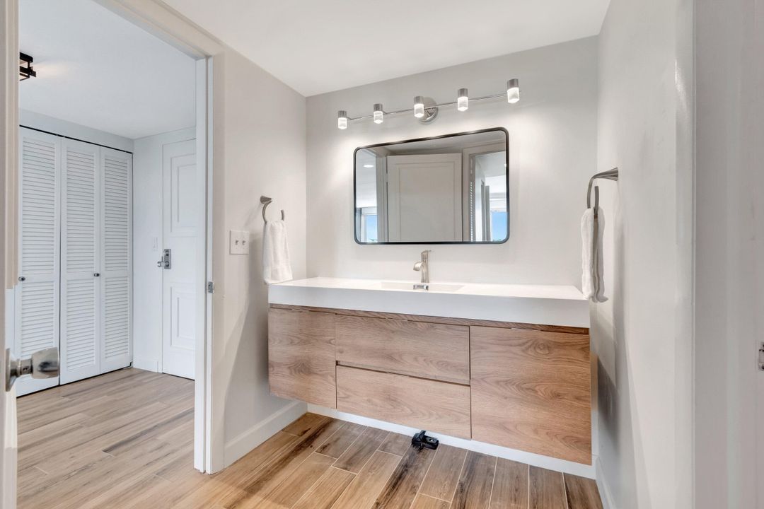 Active With Contract: $4,000 (2 beds, 2 baths, 1498 Square Feet)