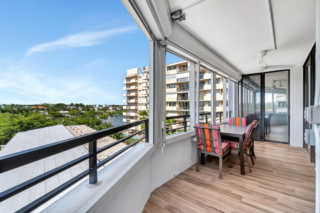 Active With Contract: $4,000 (2 beds, 2 baths, 1498 Square Feet)