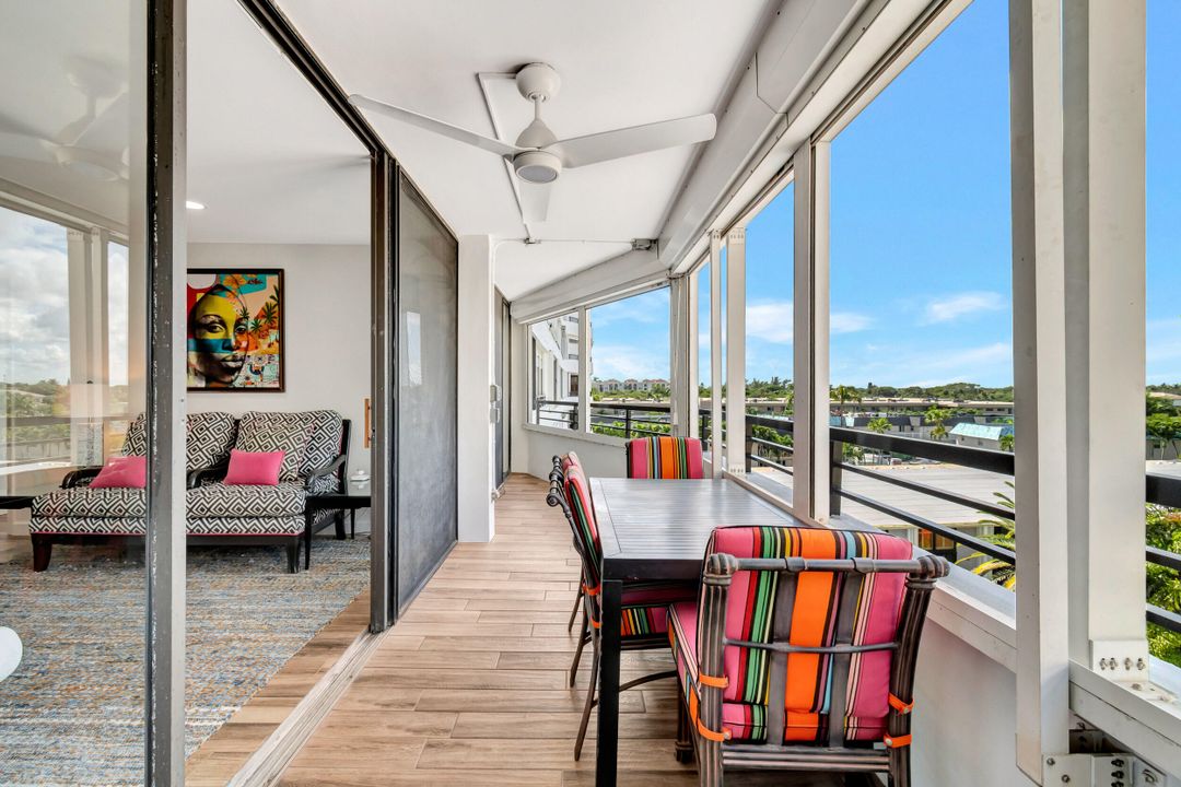 Active With Contract: $4,000 (2 beds, 2 baths, 1498 Square Feet)