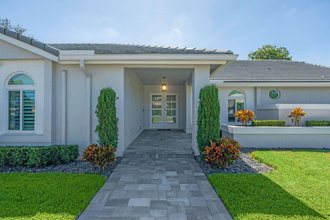 En Venta: $2,150,000 (5 camas, 5 baños, 4584 Pies cuadrados)