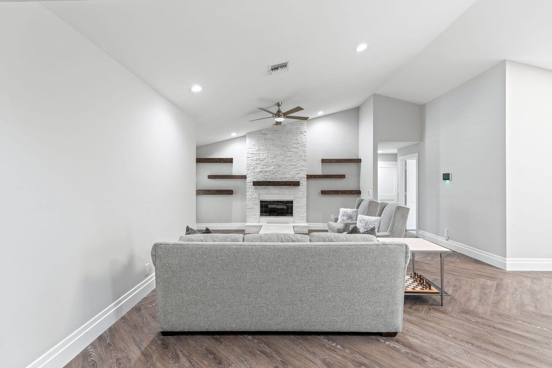 En Venta: $2,150,000 (5 camas, 5 baños, 4584 Pies cuadrados)