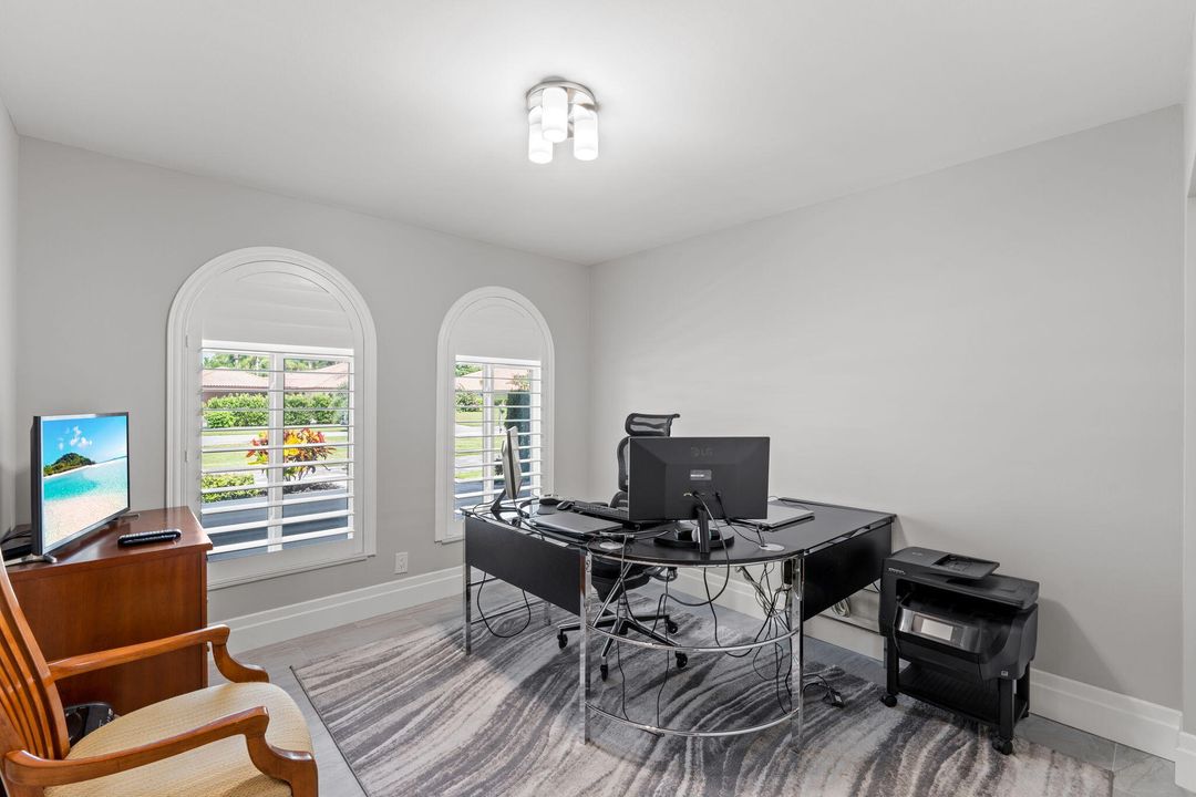 En Venta: $2,150,000 (5 camas, 5 baños, 4584 Pies cuadrados)