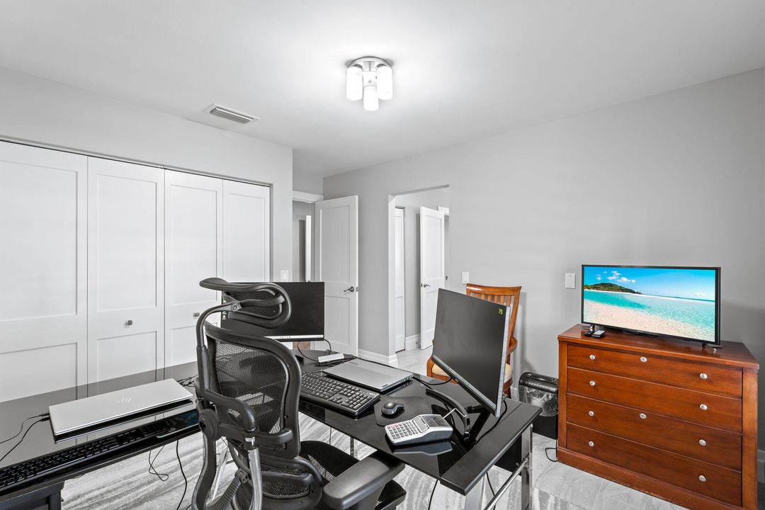 En Venta: $2,150,000 (5 camas, 5 baños, 4584 Pies cuadrados)