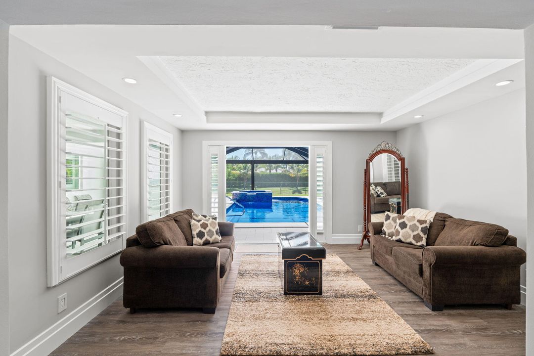 En Venta: $2,150,000 (5 camas, 5 baños, 4584 Pies cuadrados)