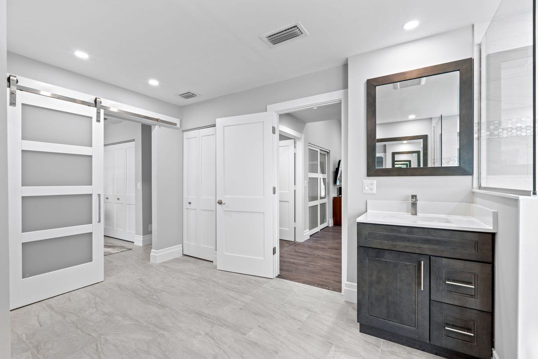 En Venta: $2,150,000 (5 camas, 5 baños, 4584 Pies cuadrados)