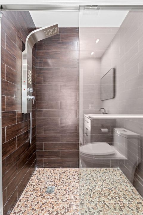 En Venta: $2,150,000 (5 camas, 5 baños, 4584 Pies cuadrados)