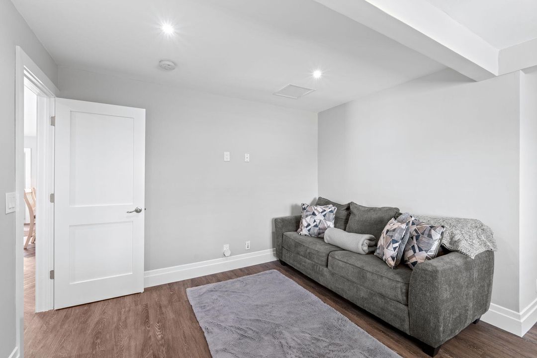 En Venta: $2,150,000 (5 camas, 5 baños, 4584 Pies cuadrados)