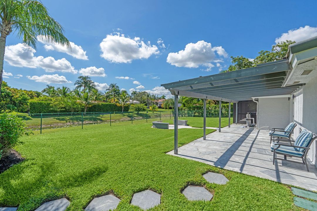 En Venta: $2,150,000 (5 camas, 5 baños, 4584 Pies cuadrados)