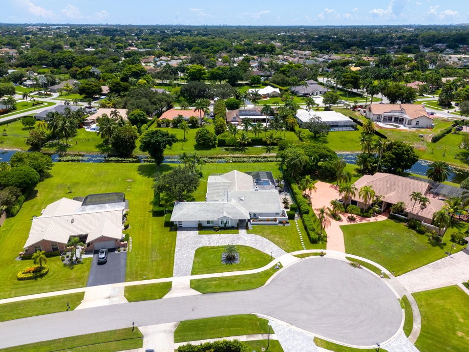 En Venta: $2,150,000 (5 camas, 5 baños, 4584 Pies cuadrados)