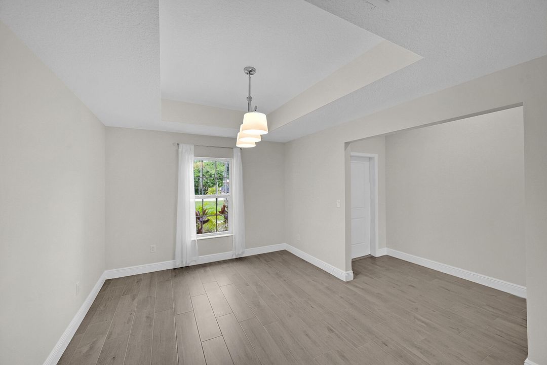 For Sale: $699,990 (4 beds, 2 baths, 2133 Square Feet)