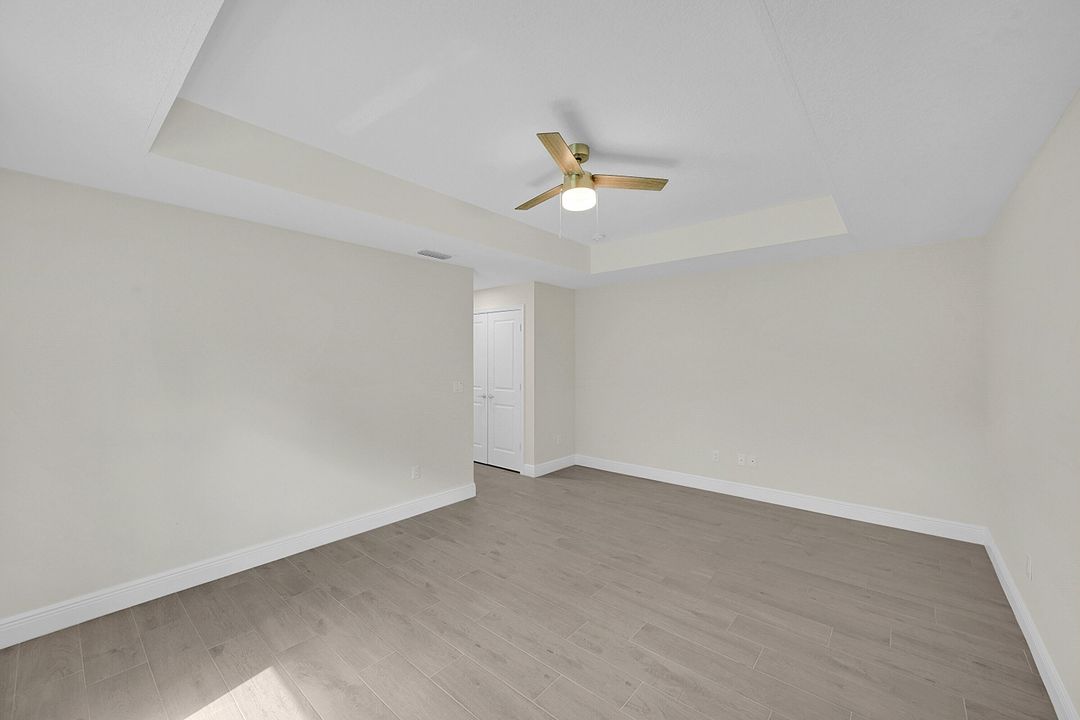 For Sale: $699,990 (4 beds, 2 baths, 2133 Square Feet)