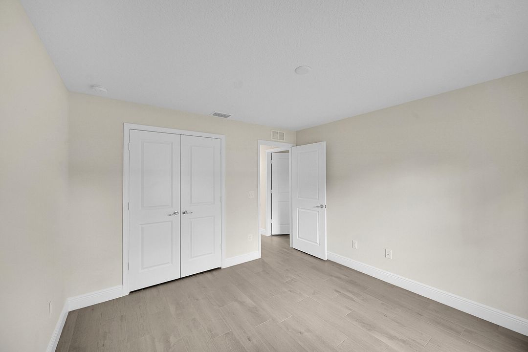 For Sale: $699,990 (4 beds, 2 baths, 2133 Square Feet)