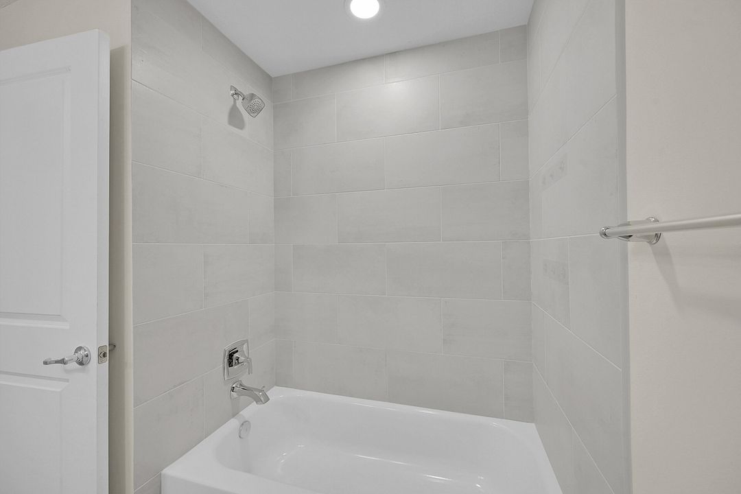 For Sale: $699,990 (4 beds, 2 baths, 2133 Square Feet)