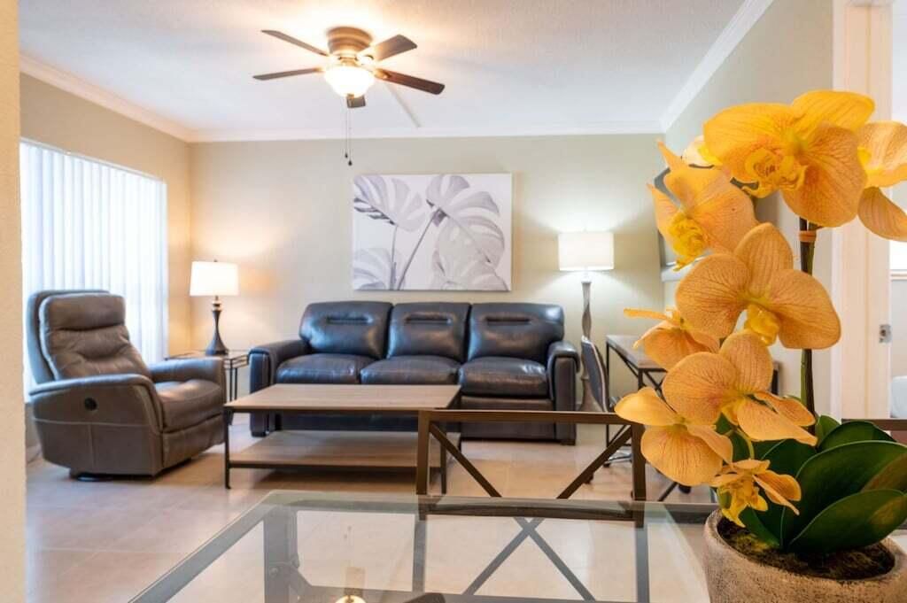 For Sale: $2,499,900 (0 beds, 0 baths, 5872 Square Feet)