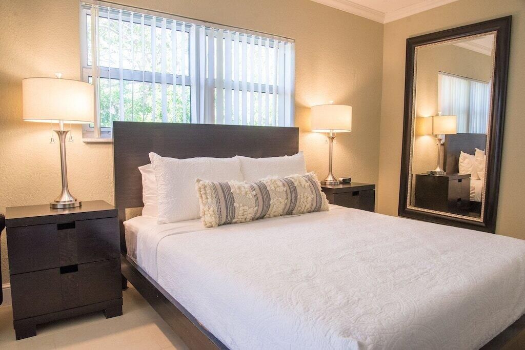 For Sale: $2,499,900 (0 beds, 0 baths, 5872 Square Feet)