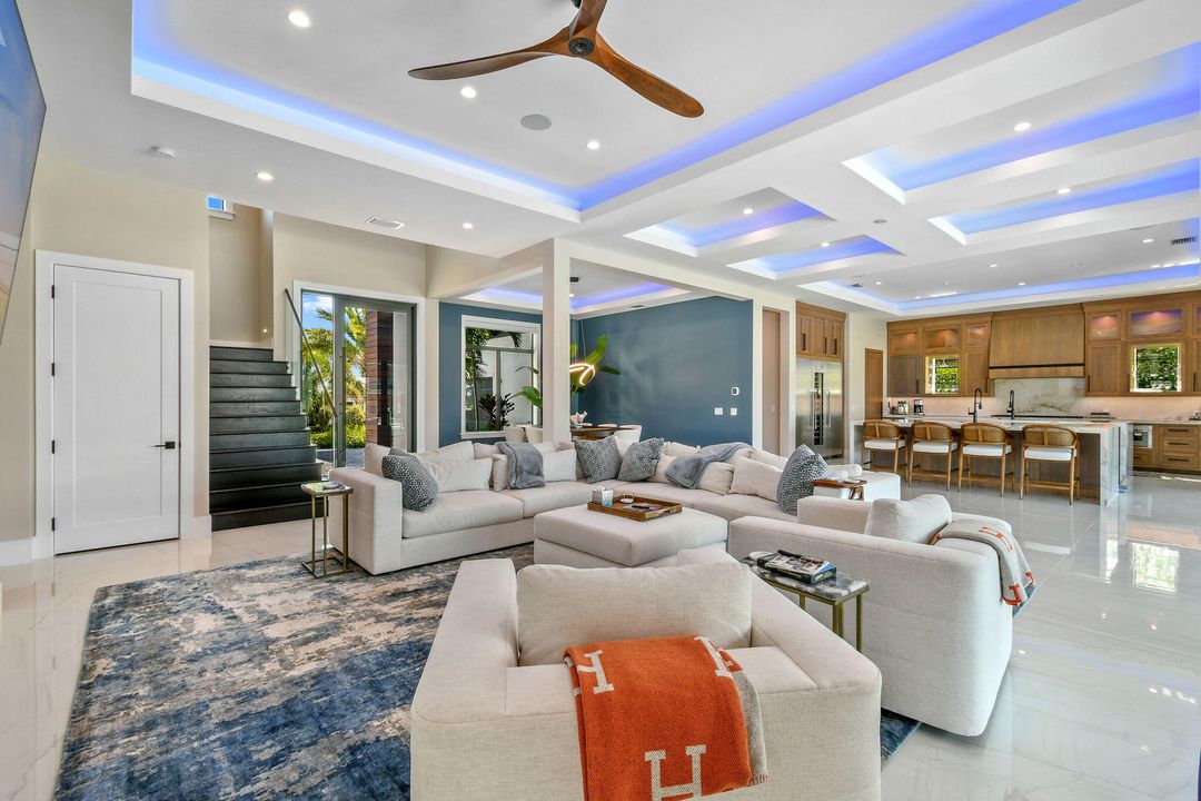 待售: $7,749,500 (5 贝兹, 7 浴室, 6424 平方英尺)