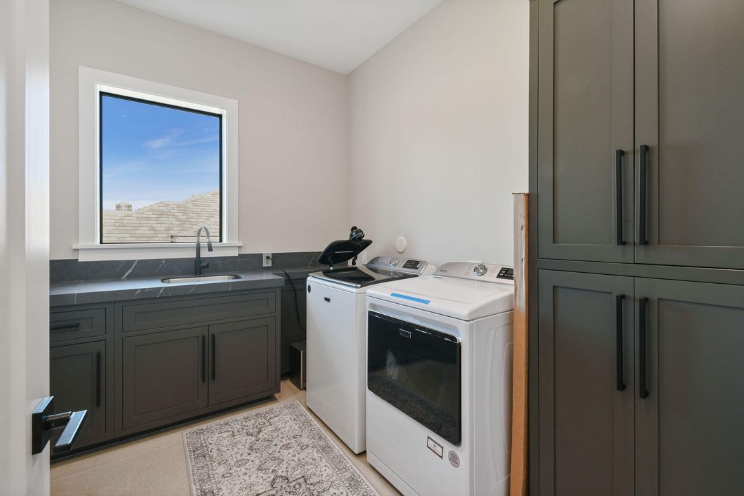 待售: $7,749,500 (5 贝兹, 7 浴室, 6424 平方英尺)